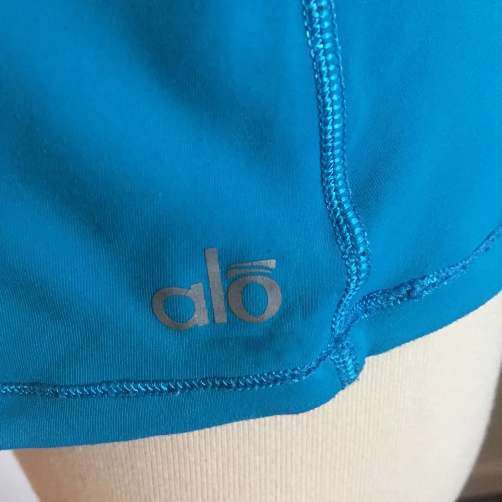 ALO Yoga Blue Tank Top. Size: L